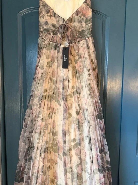 Lulu's Floral Pleated Wedding Dress in Cream, Pink & Green - Picture 1 of 4